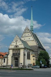 Čtení jmen katolických kněží v Pardubicích